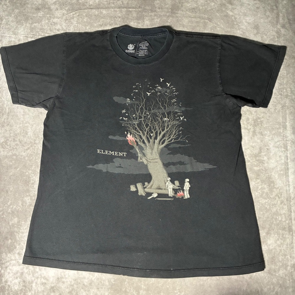 Y2K Faded black Element Skateboards T-Shirt Black Tree Fire Birds RARE
Size Med